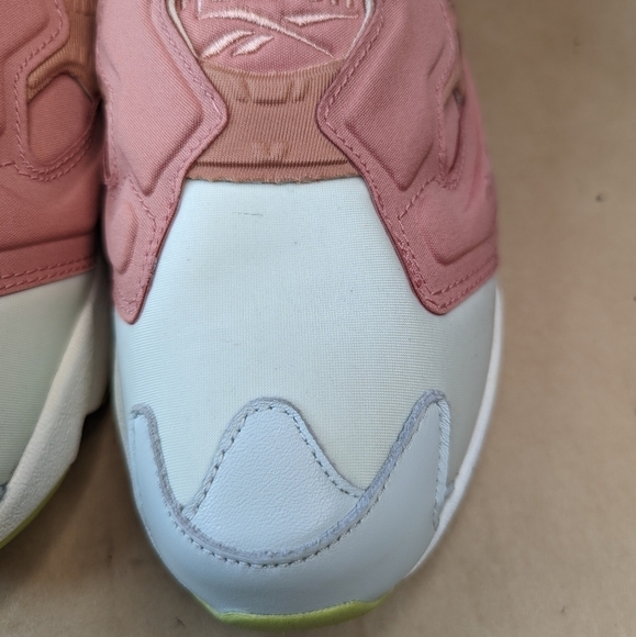 Reebok Insta Pump Fury Men's sz 10.5 Basketball Shoe Rare Salmon color Trainer S - Picture 9 of 12